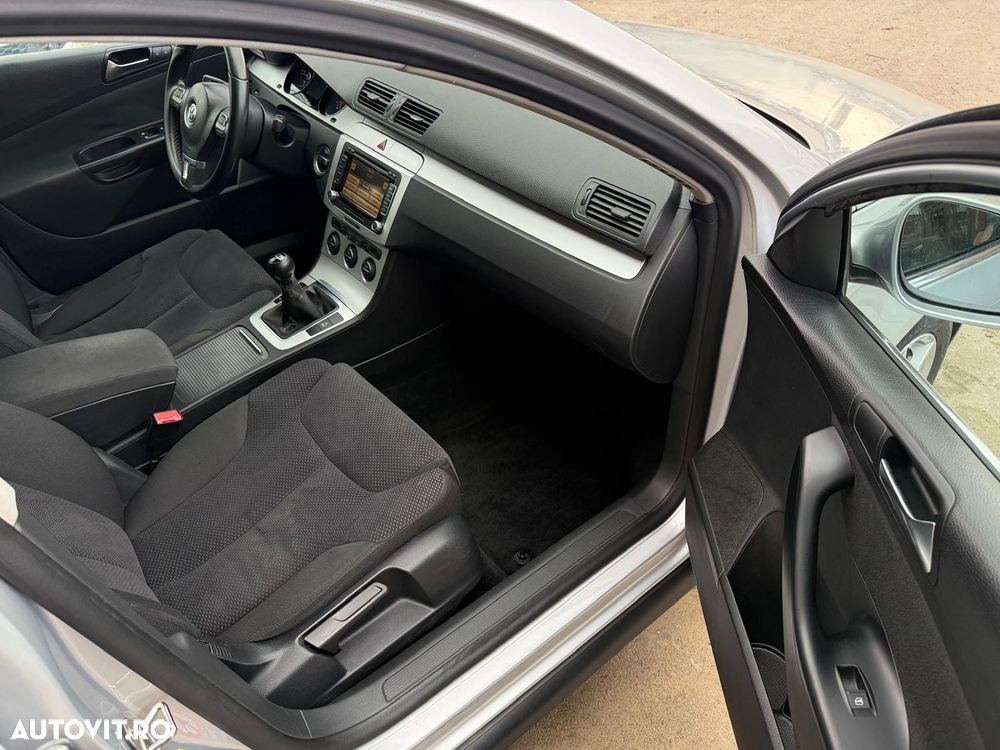 Volkswagen Passat 2.0 TDI Highline DPF - 15