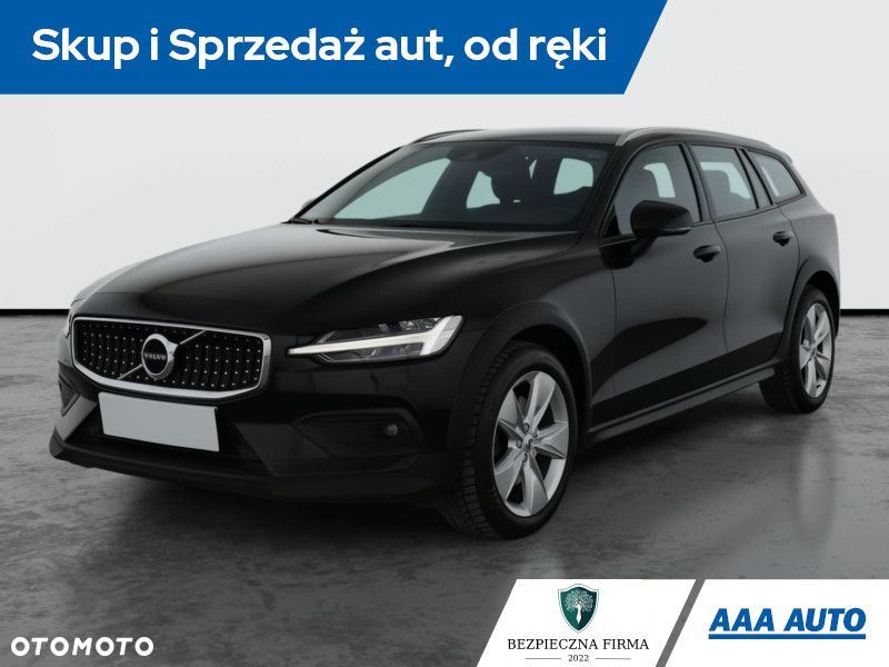 Volvo V60 Cross Country - 3