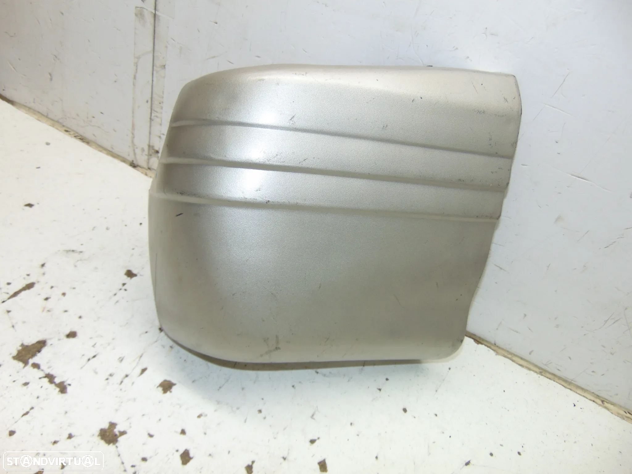 Mitsubishi Pajero canto para-choques - 2