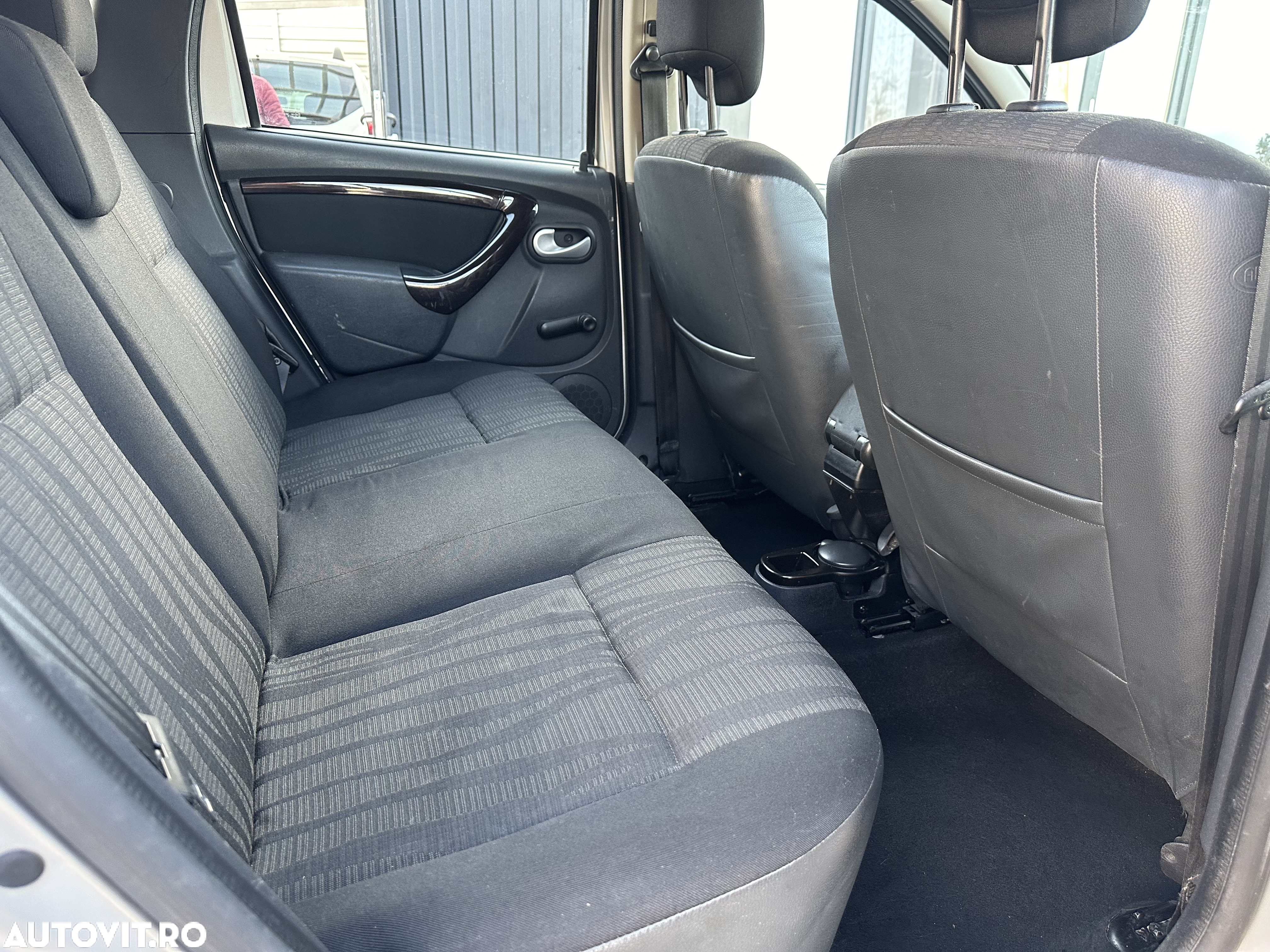 Dacia Duster 1.5 dCi 4x4 Laureate - 9