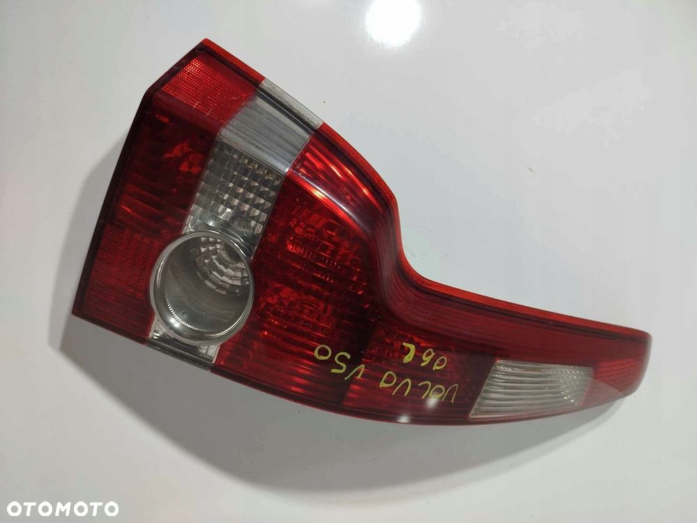 LAMPA LEWA TYŁ TYLNA VOLVO V50 KOMBI - 4