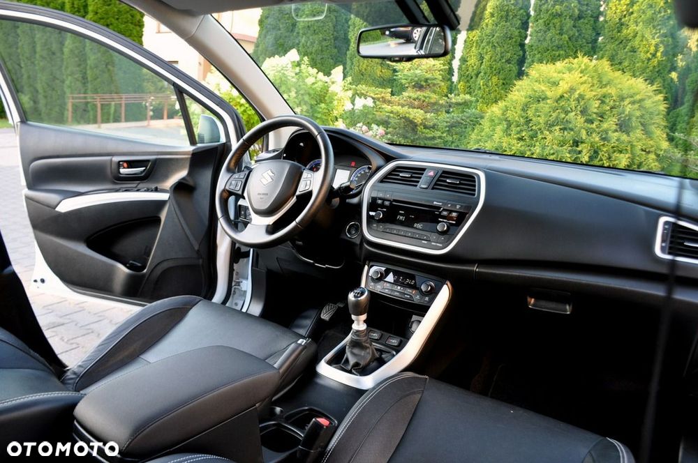 Suzuki SX4 S-Cross - 24