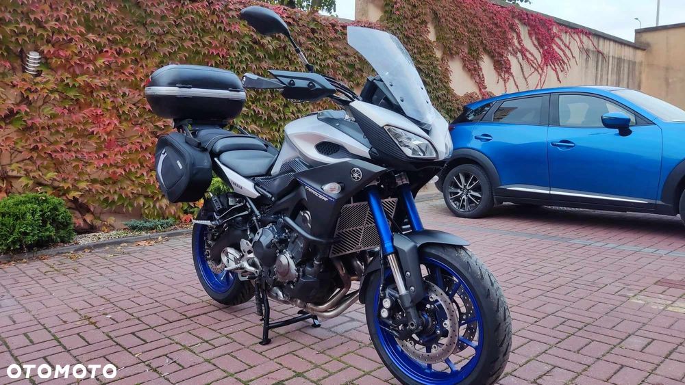 Yamaha Inny - 18