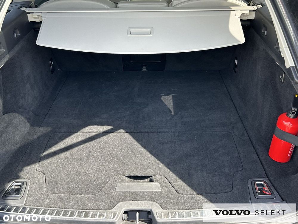 Volvo V90 Cross Country - 27
