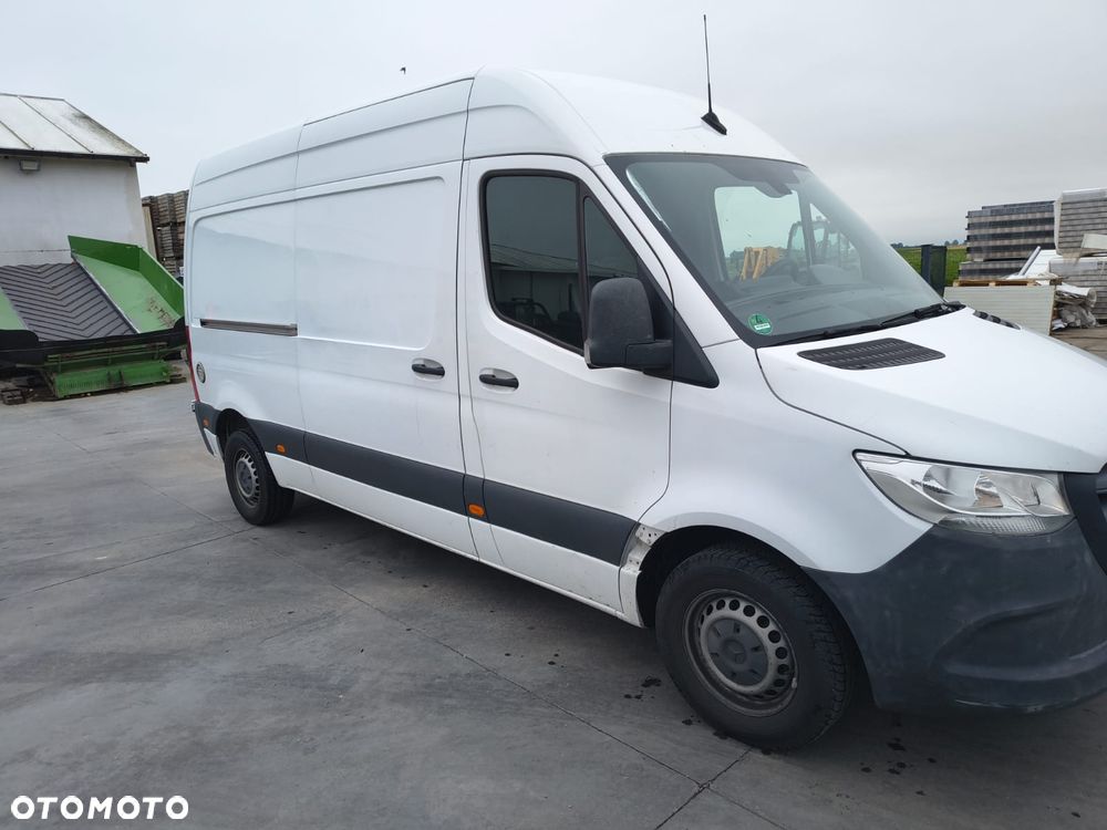 Mercedes-Benz Sprinter - 3