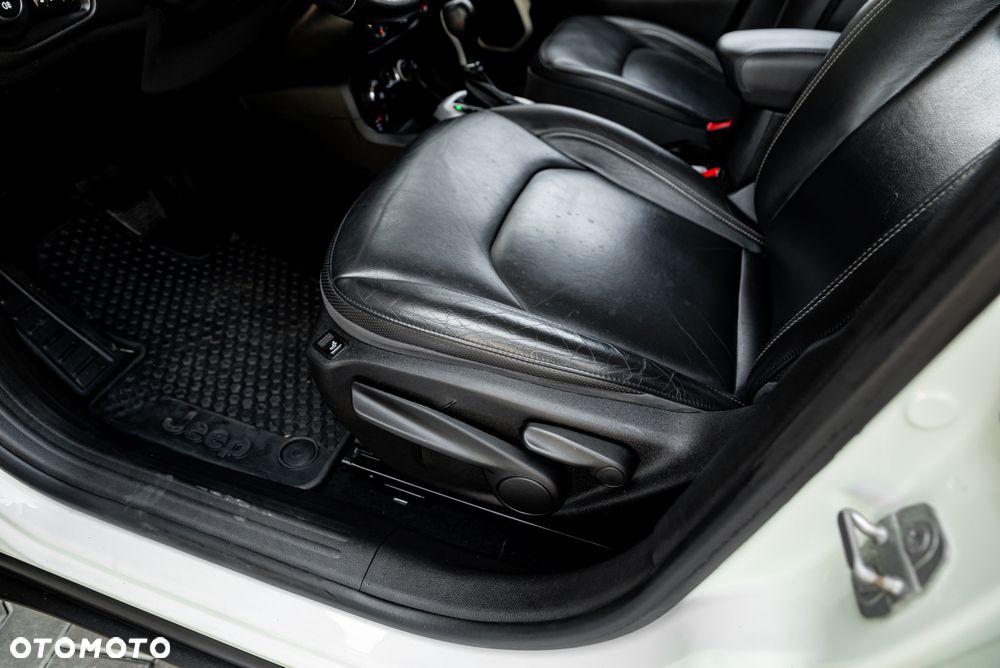 Jeep Renegade 1.4 MultiAir DSG Limited - 19