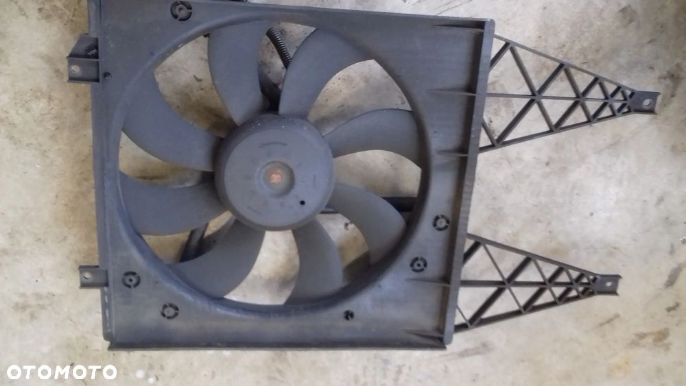 wentylator chłodnicy Fabia II 1.6 TDI CAYC - 2