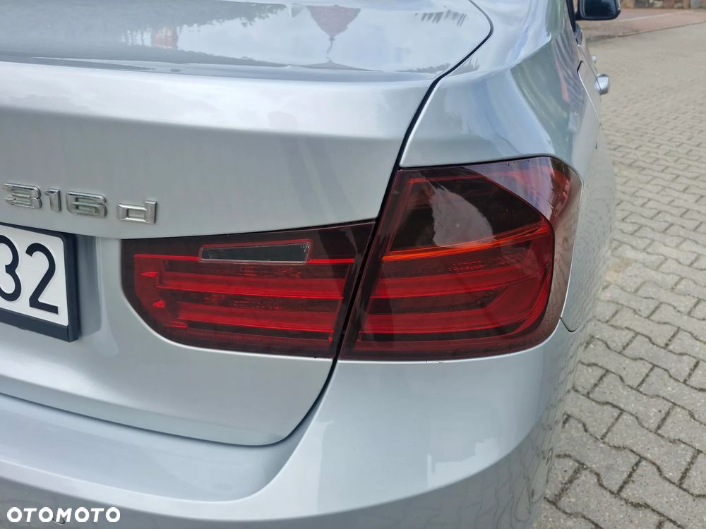 BMW Seria 3 316d M Sport - 11