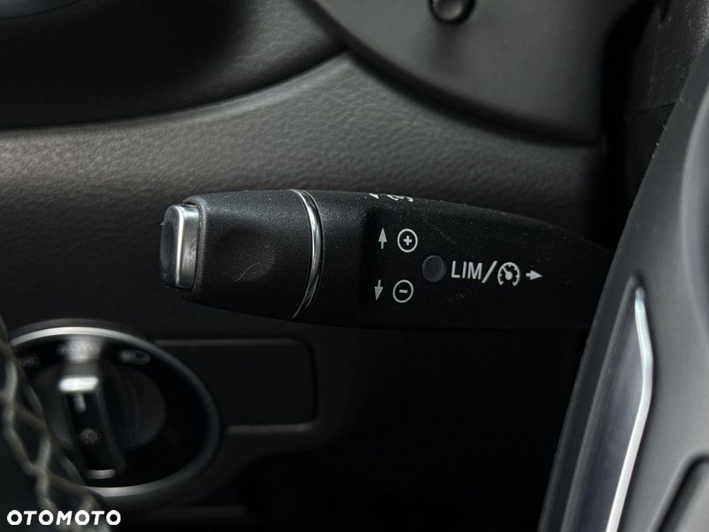 Infiniti Q30 2.0t Sport City Black AWD 7DCT - 20