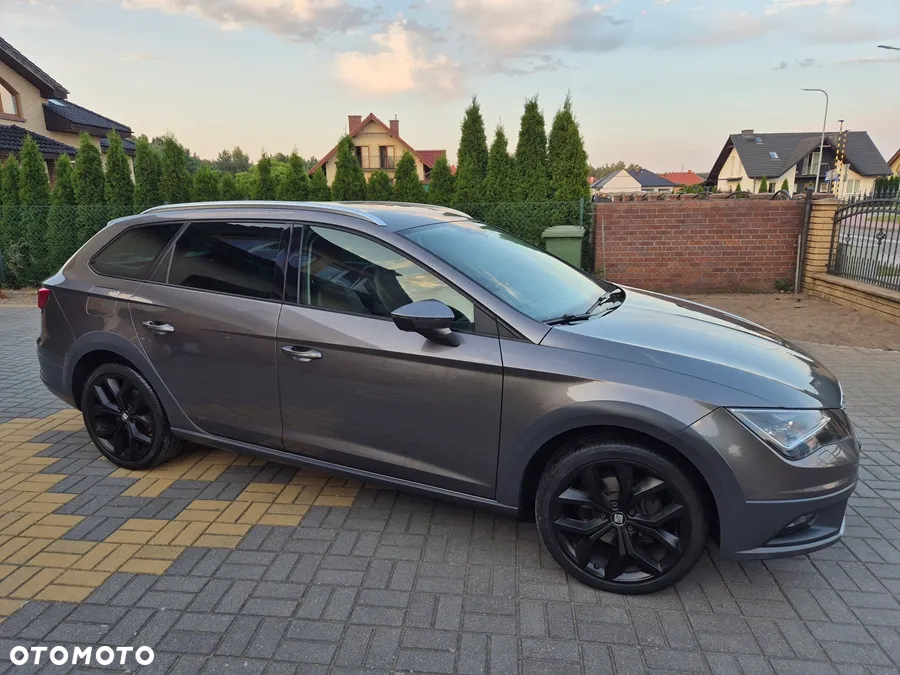 Seat Leon 2.0 TDI X-Perience S&S 4Drive - 8