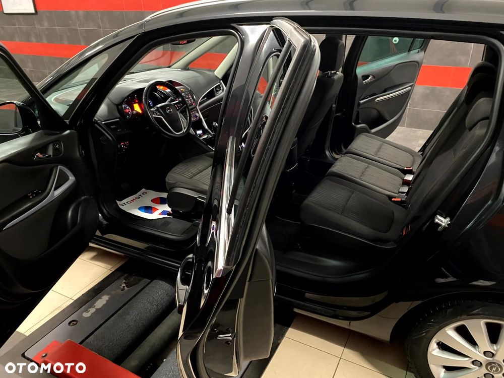Opel Zafira 1.4 T Cosmo - 15