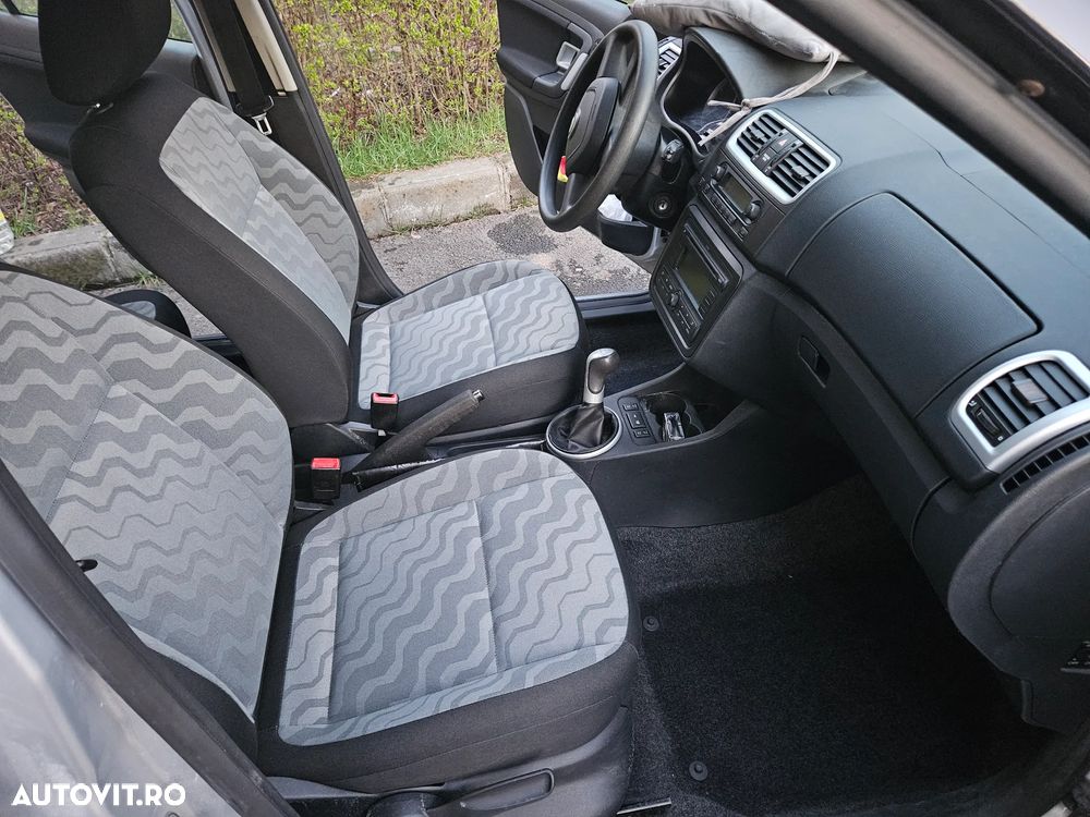 Skoda Fabia 1.2 HTP STYLE EDITION - 12