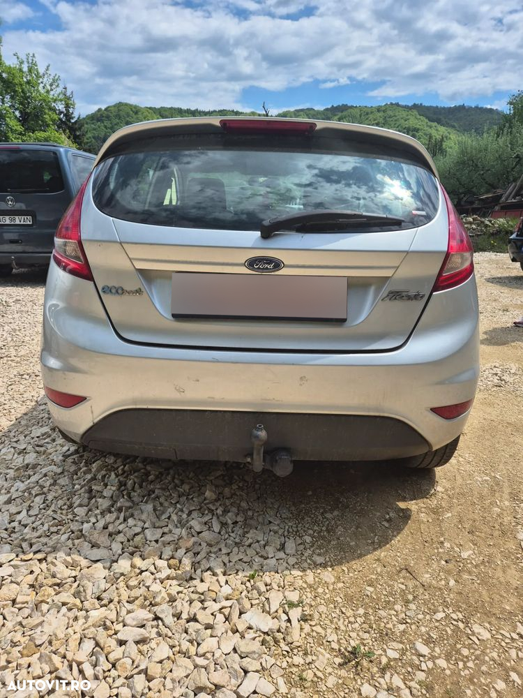 Ford Fiesta 1.6 TDCi DPF Titanium - 3