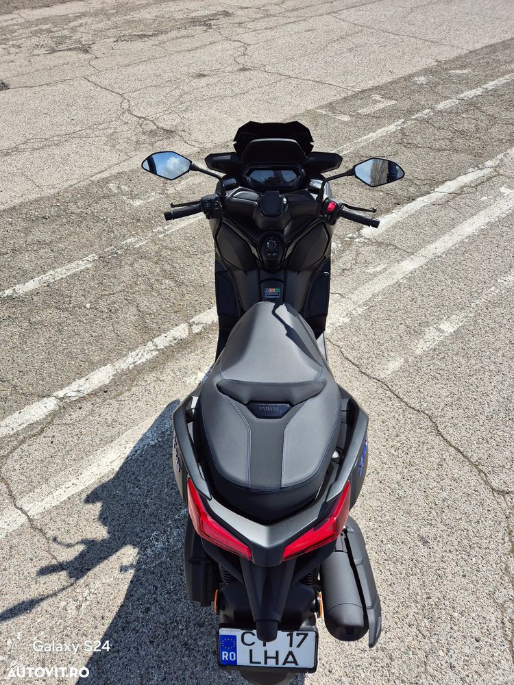 Yamaha XMAX 125 - 8