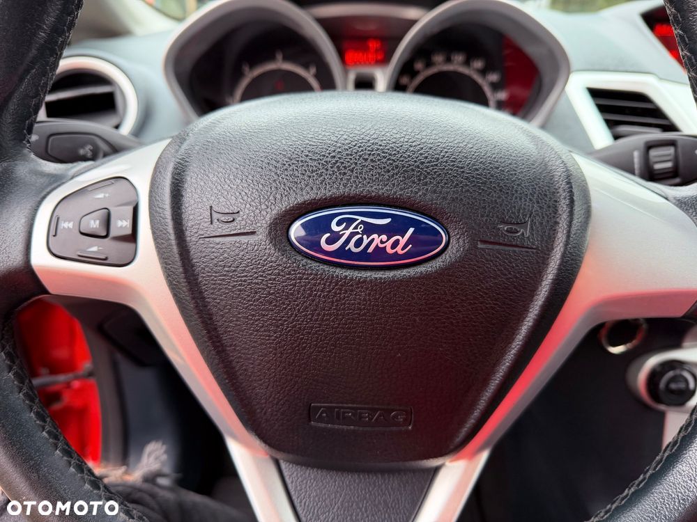 Ford Fiesta 1.6 TDCi DPF Sport - 16