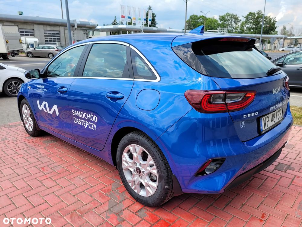 Kia Ceed 1.5 T-GDI M - 10