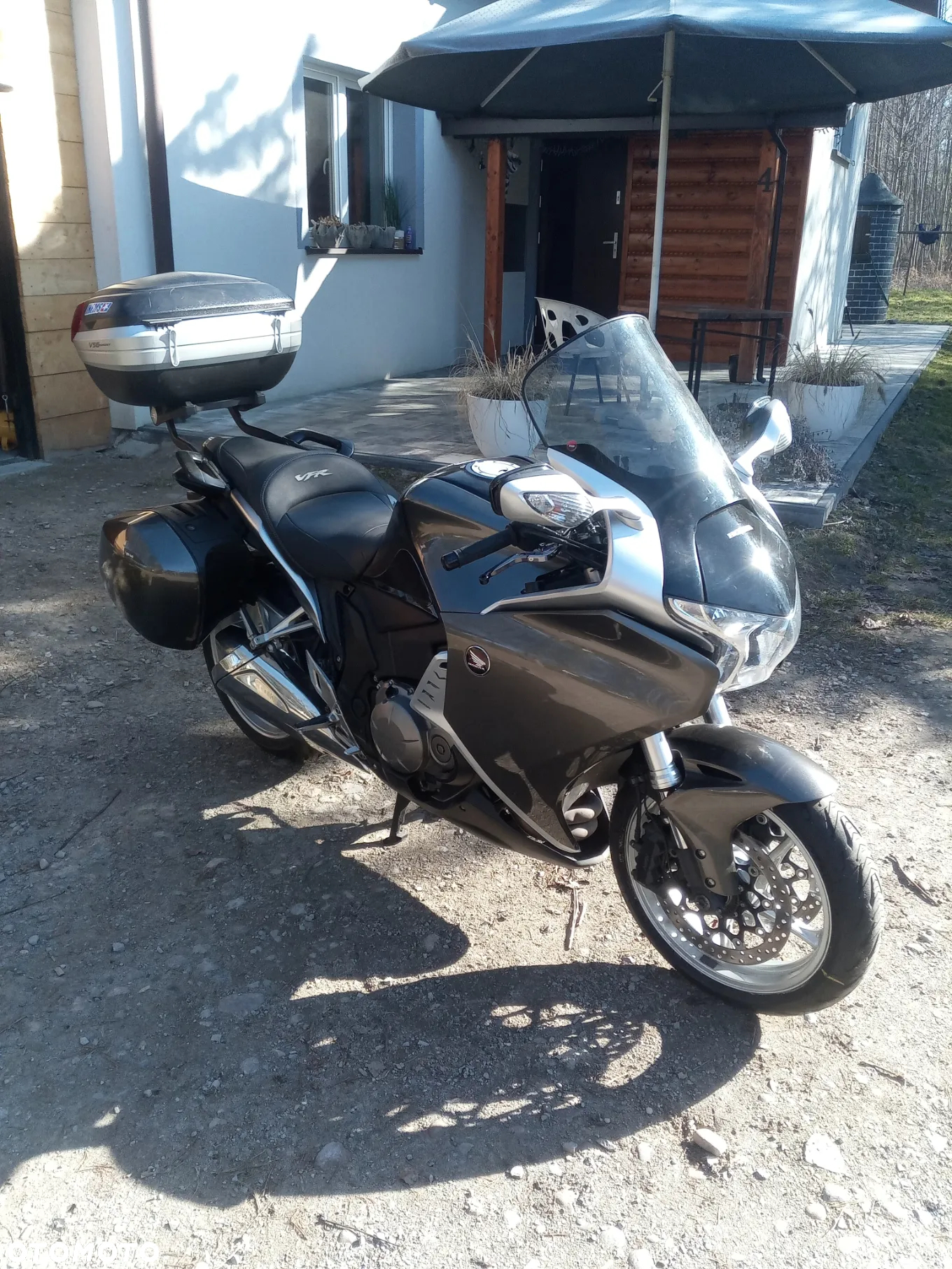 Honda VFR - 4