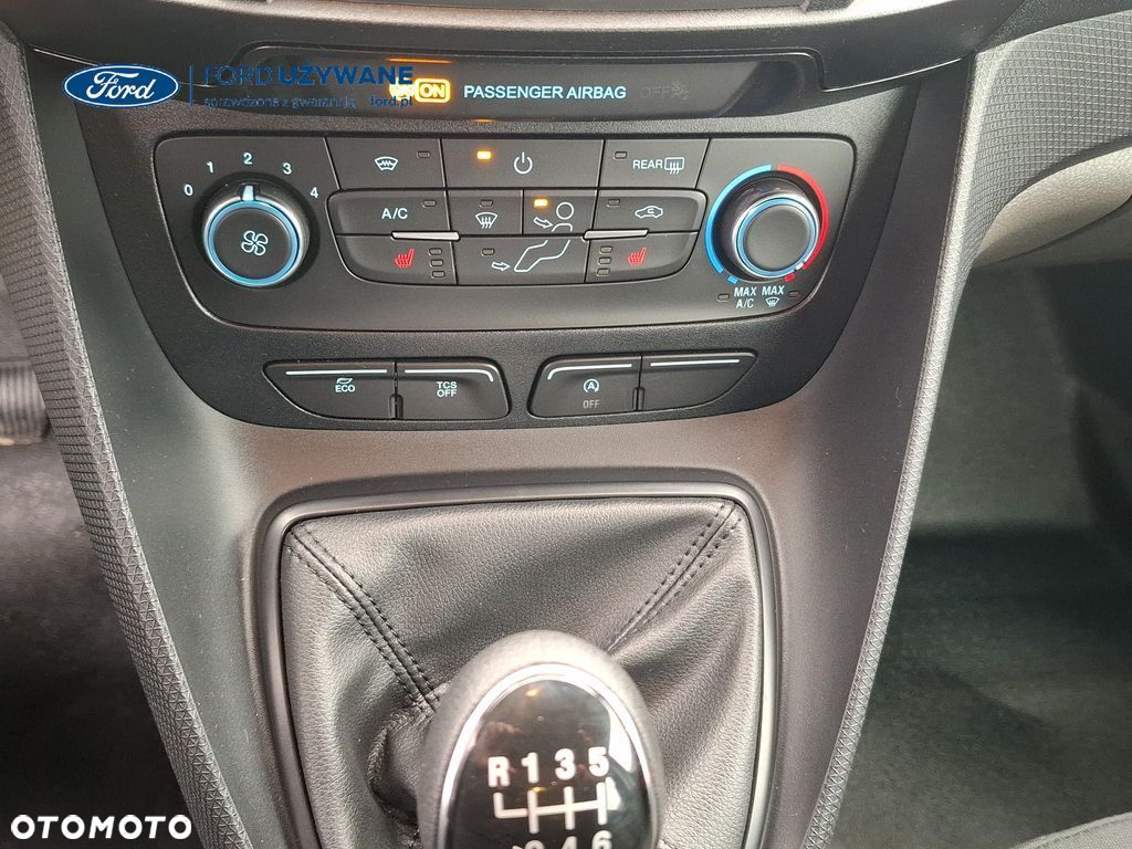 Ford Transit Connect - 22