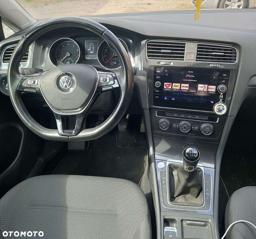 Volkswagen Golf 1.4 TSI BMT Comfortline - 18