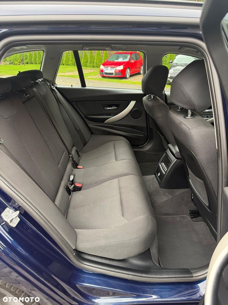 BMW Seria 3 318d Luxury Line Purity - 27