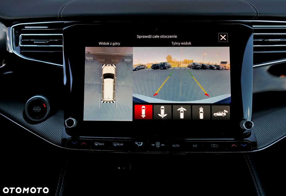 Jeep Grand Wagoneer - 33