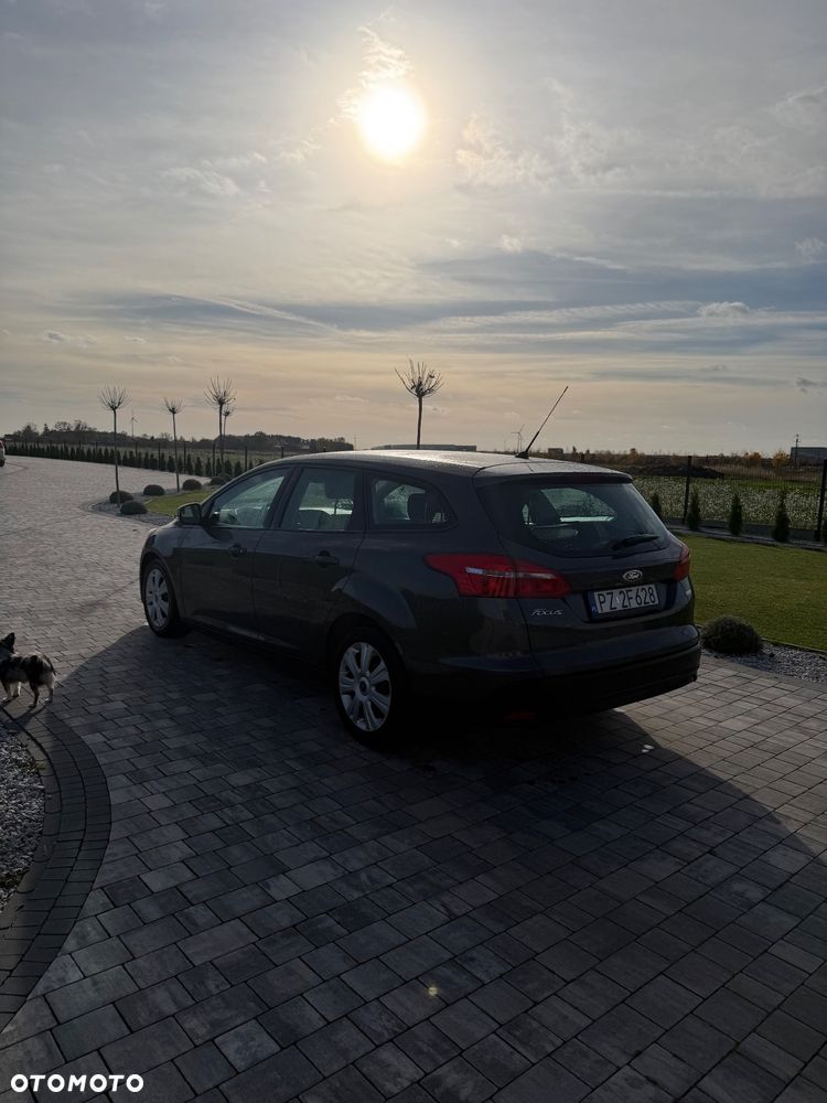 Ford Focus 1.0 EcoBoost Titanium ASS - 3