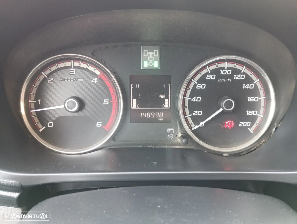 Mitsubishi L200 2.4 DI-D CD Instyle Strakar 4WD - 9