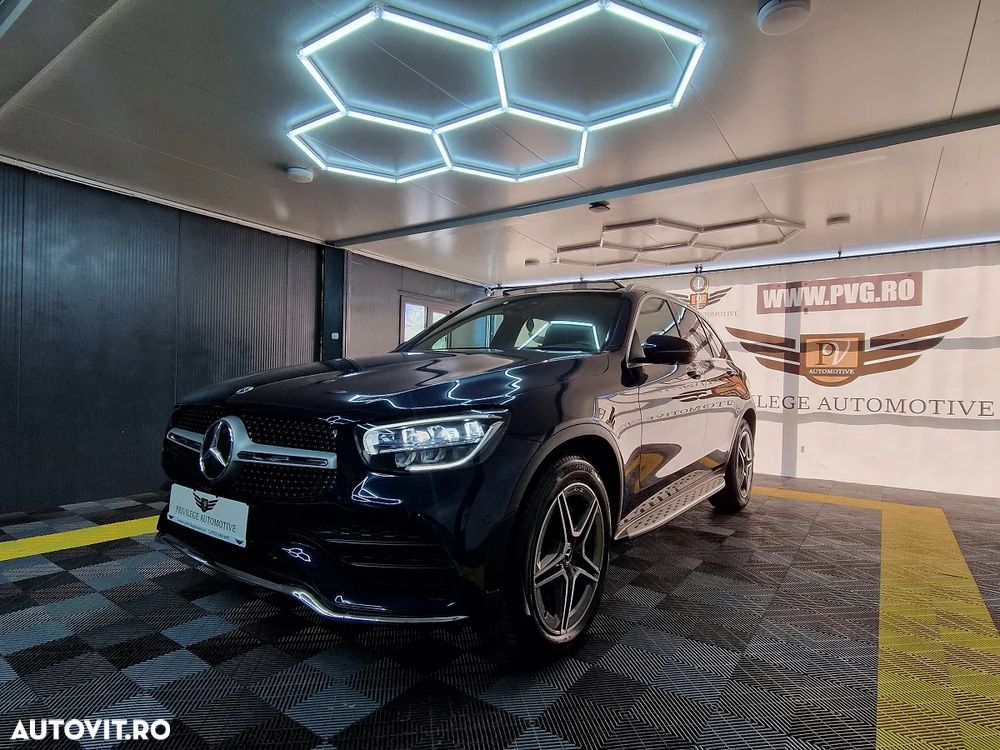 Mercedes-Benz GLC 200 4Matic 9G-TRONIC AMG Line - 1