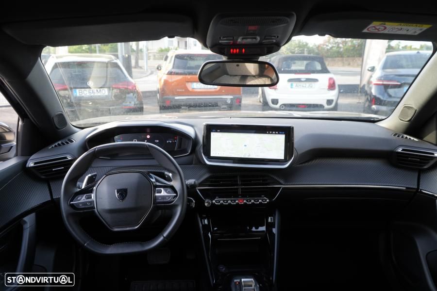 Peugeot 2008 PureTech 130 EAT8 Allure Pack — fotografia 7