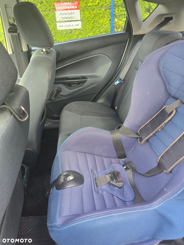 Ford Fiesta 1.6 TDCi DPF Titanium - 8