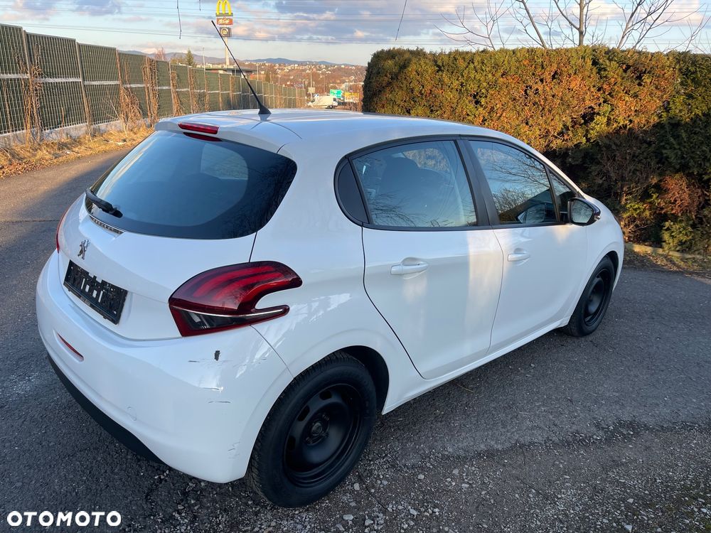 Peugeot 208 PureTech 68 Like - 4