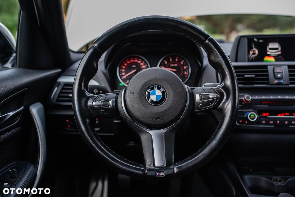 BMW Seria 1 116i - 11
