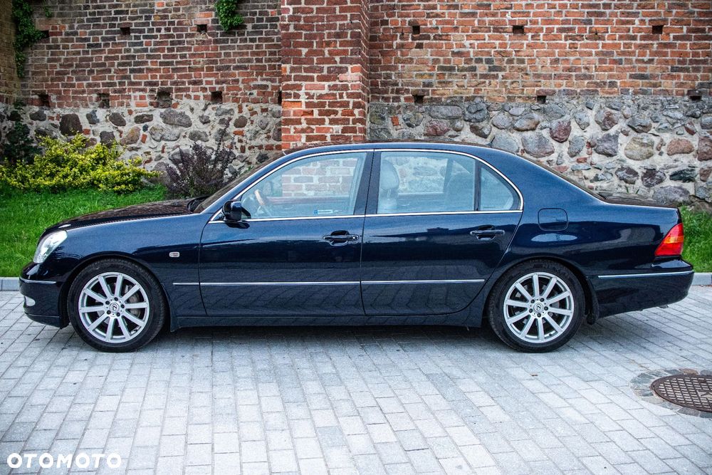Lexus LS - 5