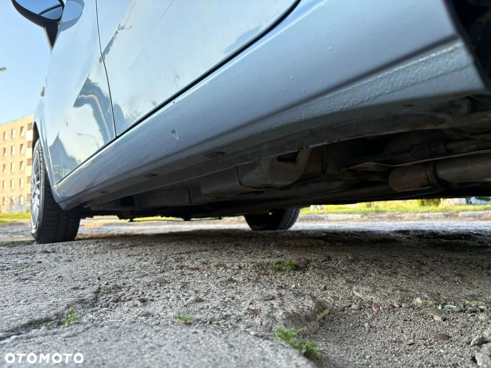 Fiat Grande Punto - 15