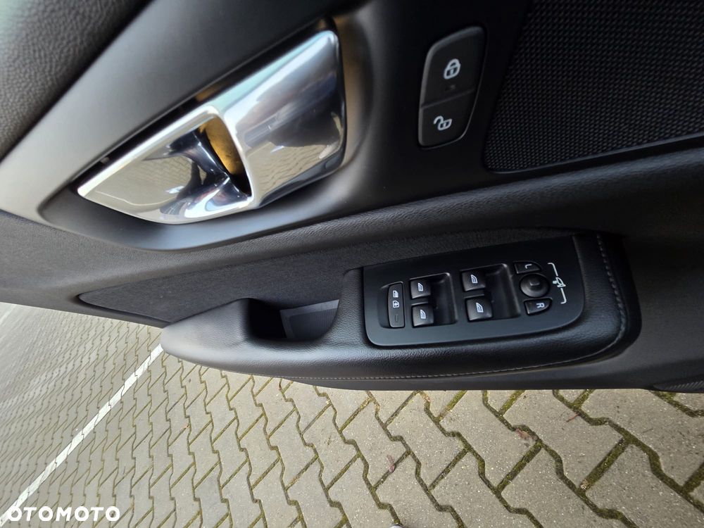 Volvo V60 D4 Geartronic Momentum Pro - 10