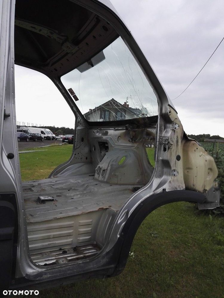 ćwiartka słupek fartuch błotnika iveco daily 06+ - 4