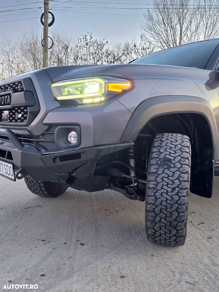 Toyota Tacoma - 8