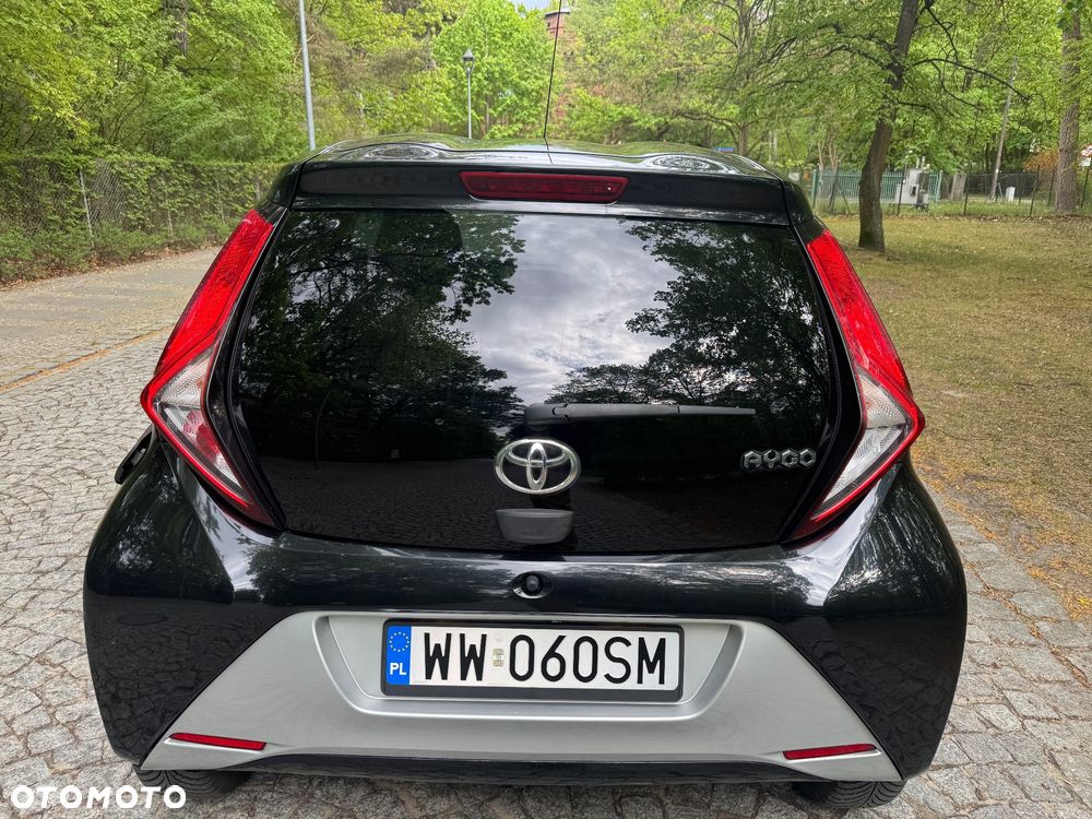 Toyota Aygo x-clusiv - 6