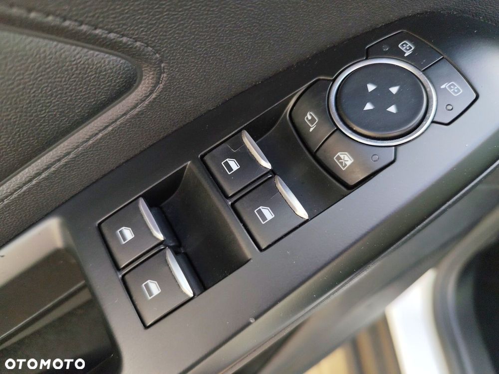 Ford Focus - 11