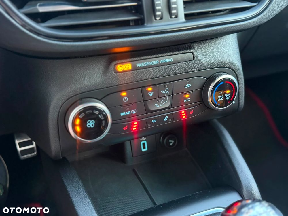 Ford Focus - 14