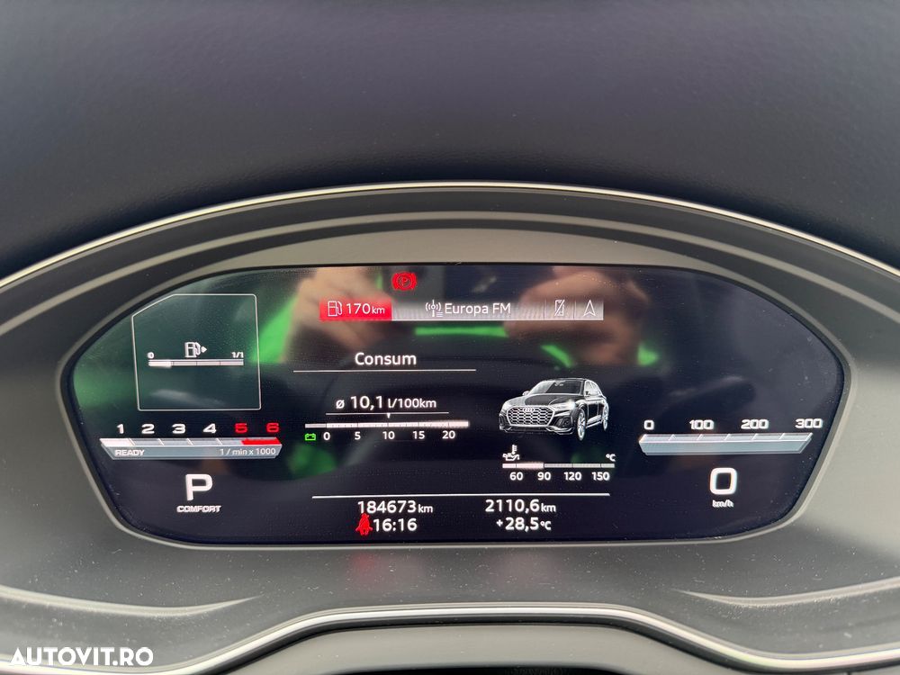 Audi Q5 40 TDI quattro S tronic design - 33