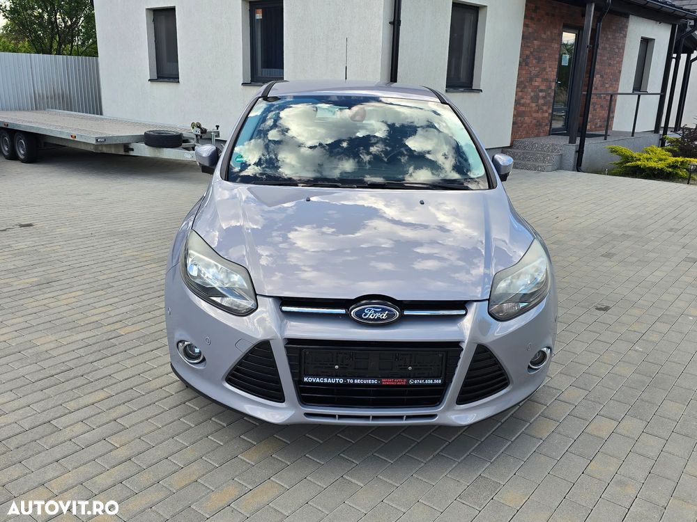 Ford Focus 1.6 TDCI DPF Titanium - 8