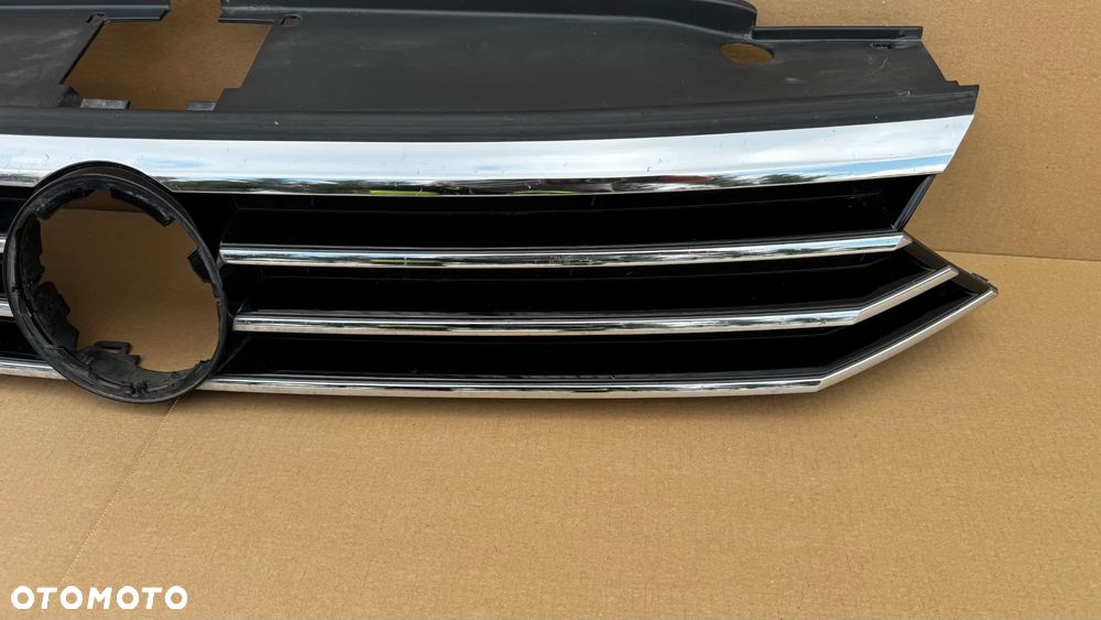 ATRAPA GRILL VW PASSAT B8 3G0 - 4
