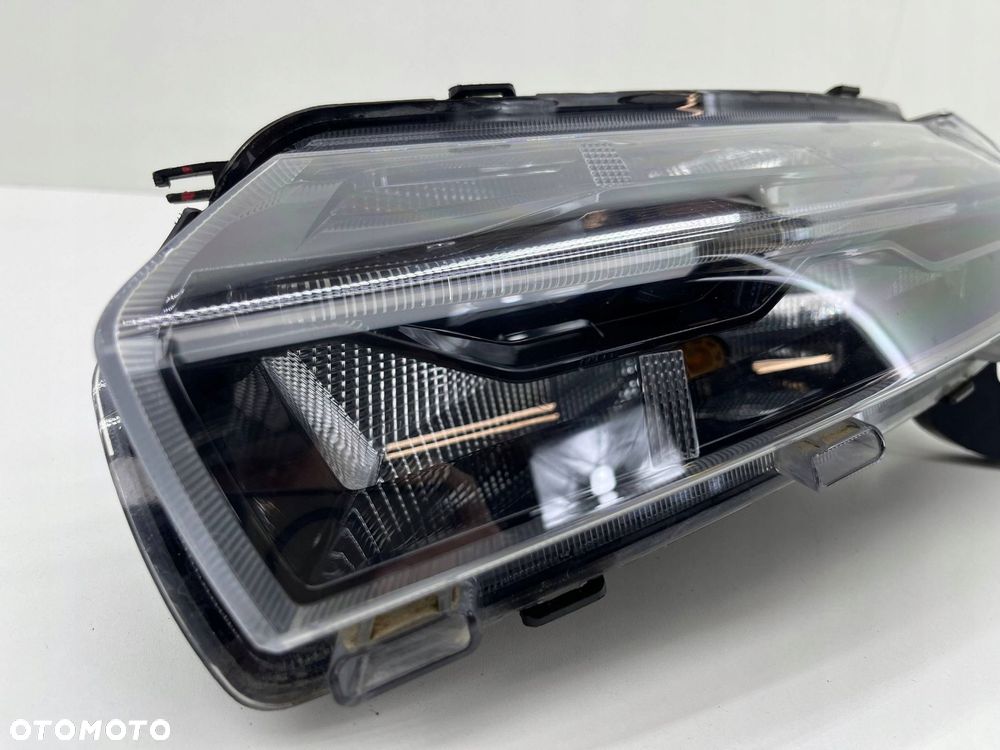 DACIA SPRING LAMPA LED LEWA PRZÓD DRL EUROPA 266052417R - 2