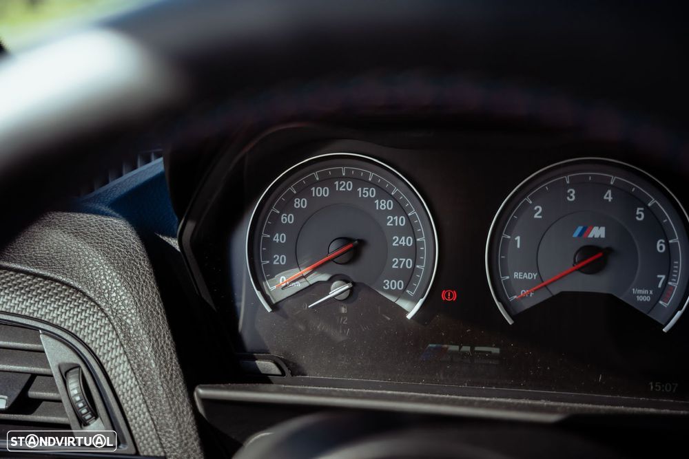 BMW M2 Auto - 11