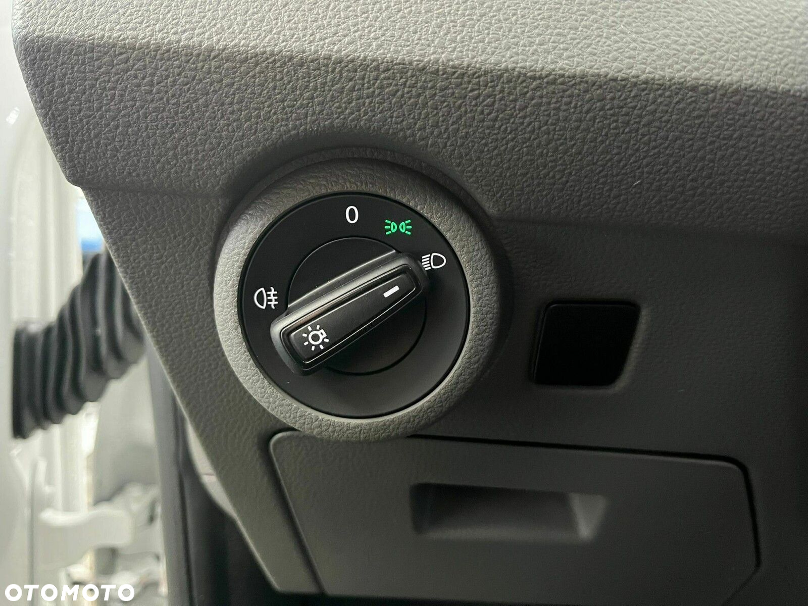 Volkswagen Transporter FURGON - 24
