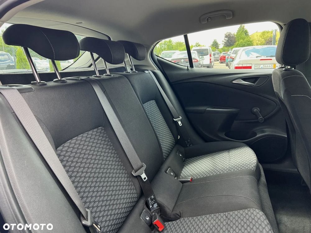 Opel Astra 1.6 CDTI Active - 8