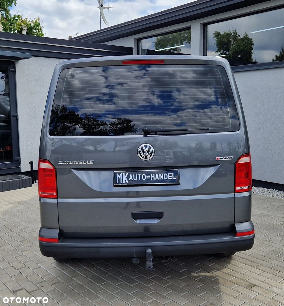 Volkswagen Caravelle - 5