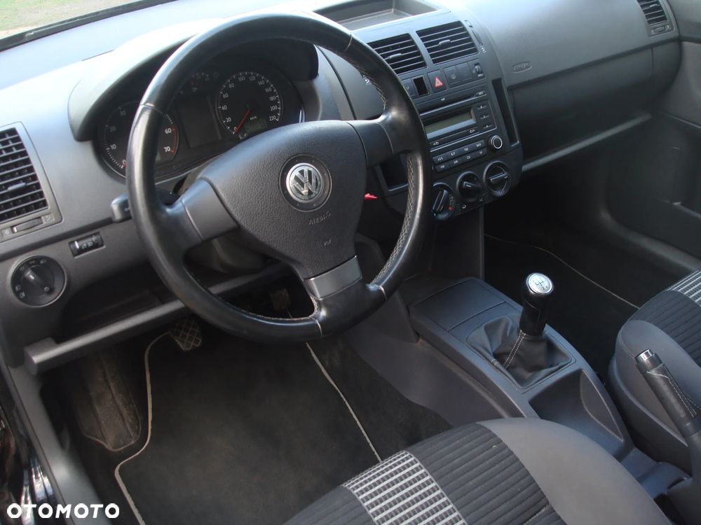 Volkswagen Polo 1.2 Team - 25
