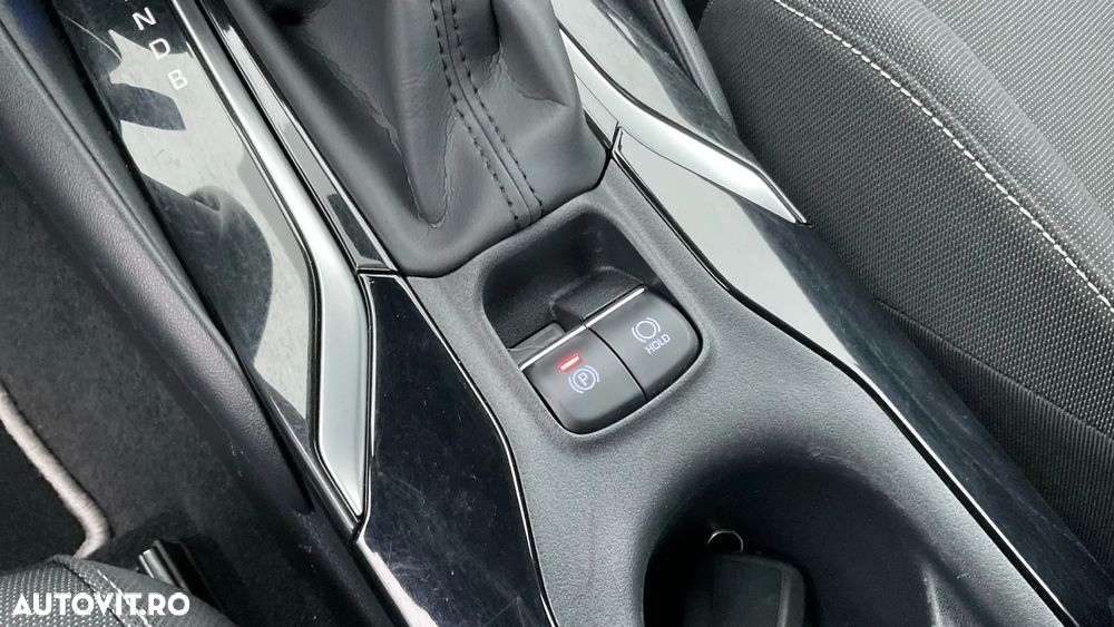 Toyota Corolla 1.8 HSD Dynamic - 26